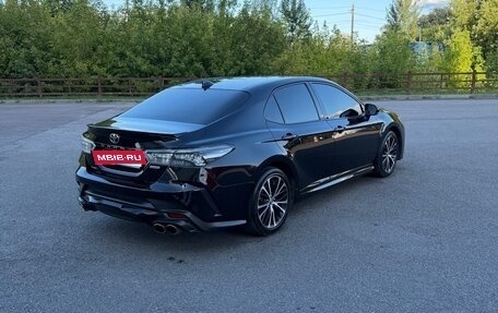 Toyota Camry, 2021 год, 3 950 000 рублей, 3 фотография
