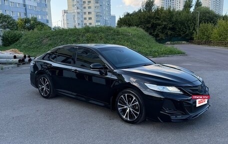 Toyota Camry, 2021 год, 3 950 000 рублей, 7 фотография