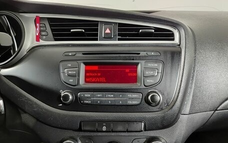KIA cee'd III, 2015 год, 870 000 рублей, 18 фотография