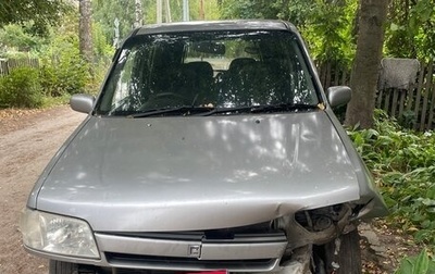 Nissan Cube II, 1999 год, 65 000 рублей, 1 фотография