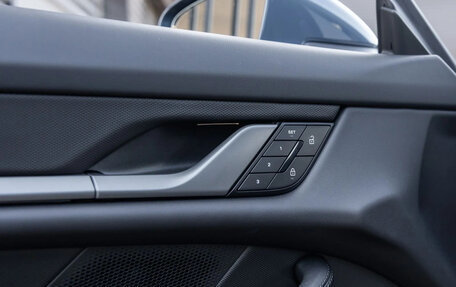 Porsche Taycan I, 2026 год, 18 403 520 рублей, 28 фотография