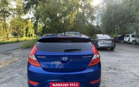 Hyundai Solaris II рестайлинг, 2011 год, 620 000 рублей, 4 фотография
