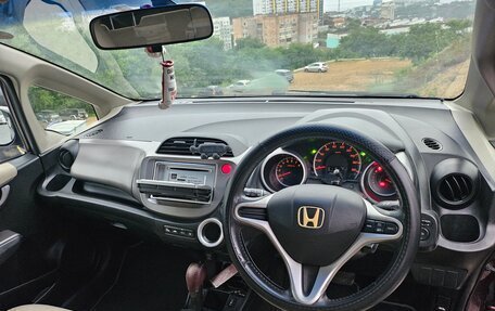 Honda Fit III, 2010 год, 635 000 рублей, 9 фотография