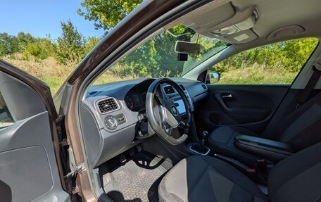 Volkswagen Polo VI (EU Market), 2015 год, 1 100 000 рублей, 16 фотография