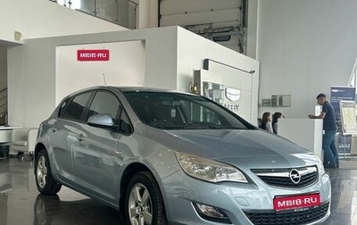 Opel Astra J, 2011 год, 599 000 рублей, 1 фотография
