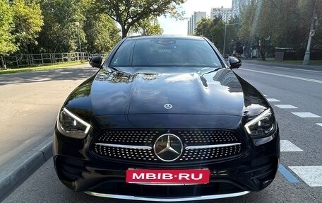 Mercedes-Benz E-Класс, 2020 год, 4 400 000 рублей, 1 фотография