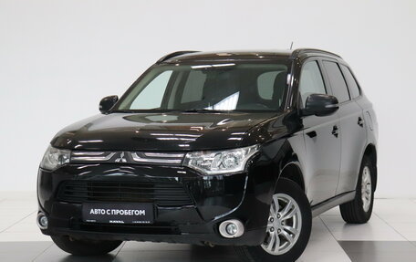 Mitsubishi Outlander III рестайлинг 3, 2013 год, 1 318 000 рублей, 1 фотография