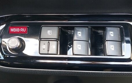 Toyota Noah III, 2019 год, 2 850 000 рублей, 19 фотография