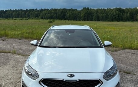 KIA cee'd III, 2018 год, 1 950 000 рублей, 2 фотография