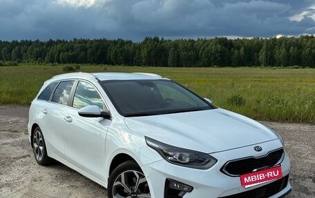 KIA cee'd III, 2018 год, 1 950 000 рублей, 3 фотография