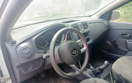 Renault Logan II, 2022 год, 734 000 рублей, 12 фотография