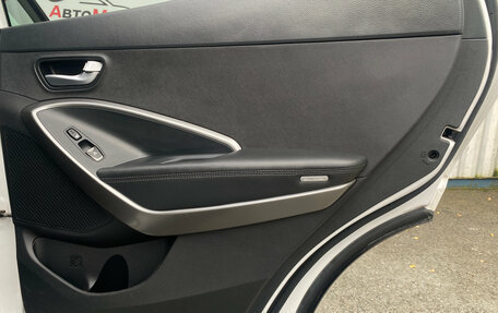 Hyundai Santa Fe III рестайлинг, 2018 год, 2 600 000 рублей, 29 фотография