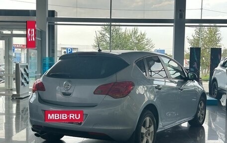 Opel Astra J, 2011 год, 599 000 рублей, 5 фотография