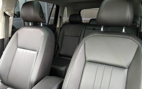 Volkswagen Tiguan II, 2021 год, 3 600 000 рублей, 24 фотография
