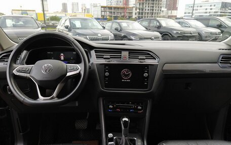 Volkswagen Tiguan II, 2021 год, 3 600 000 рублей, 26 фотография