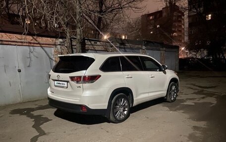 Toyota Highlander III, 2014 год, 3 300 000 рублей, 10 фотография