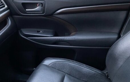 Toyota Highlander III, 2014 год, 3 300 000 рублей, 17 фотография