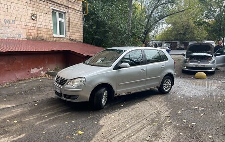 Volkswagen Polo IV рестайлинг, 2005 год, 280 000 рублей, 5 фотография