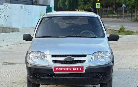 Chevrolet Niva I рестайлинг, 2011 год, 330 000 рублей, 6 фотография