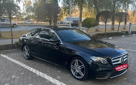 Mercedes-Benz E-Класс, 2019 год, 3 400 000 рублей, 5 фотография