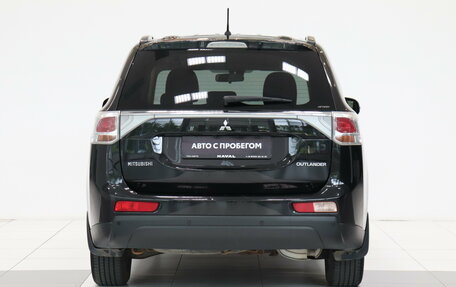 Mitsubishi Outlander III рестайлинг 3, 2013 год, 1 318 000 рублей, 4 фотография