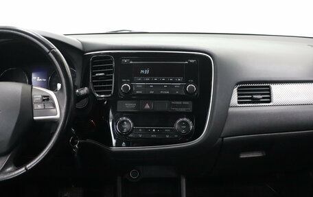 Mitsubishi Outlander III рестайлинг 3, 2013 год, 1 318 000 рублей, 13 фотография