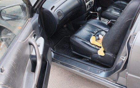 Mazda 323, 2003 год, 180 000 рублей, 12 фотография