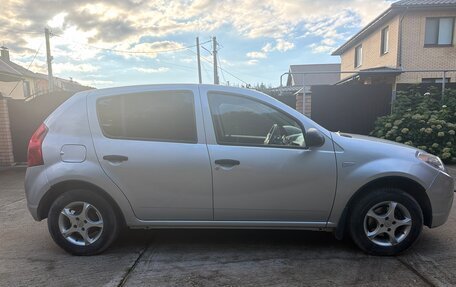 Renault Sandero I, 2012 год, 600 000 рублей, 1 фотография