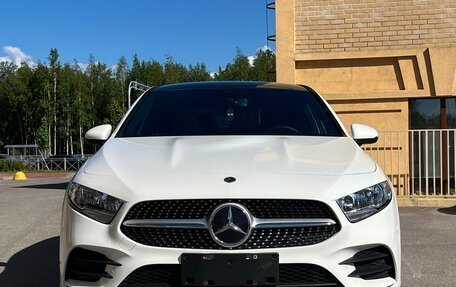 Mercedes-Benz A-Класс, 2022 год, 1 750 000 рублей, 2 фотография