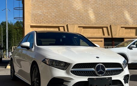 Mercedes-Benz A-Класс, 2022 год, 1 750 000 рублей, 3 фотография