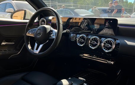 Mercedes-Benz A-Класс, 2022 год, 1 750 000 рублей, 7 фотография