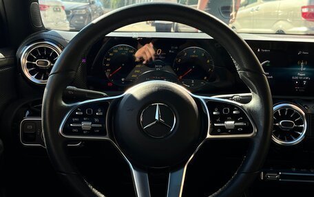 Mercedes-Benz A-Класс, 2022 год, 1 750 000 рублей, 9 фотография