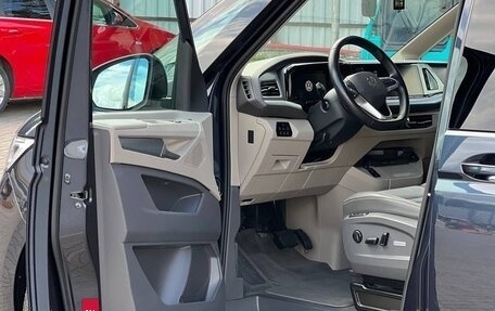 Volkswagen Multivan, 2023 год, 6 549 990 рублей, 9 фотография