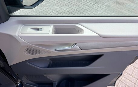 Volkswagen Multivan, 2023 год, 6 549 990 рублей, 21 фотография