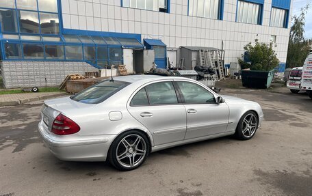 Mercedes-Benz E-Класс, 2002 год, 500 000 рублей, 3 фотография