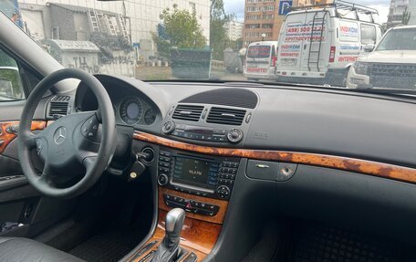 Mercedes-Benz E-Класс, 2002 год, 500 000 рублей, 8 фотография