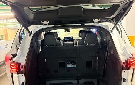 Toyota Sienna, 2025 год, 8 800 000 рублей, 12 фотография
