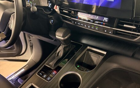 Toyota Sienna, 2025 год, 8 800 000 рублей, 15 фотография