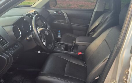 Toyota Highlander III, 2012 год, 2 200 000 рублей, 8 фотография