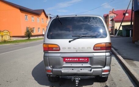 Mitsubishi Delica IV, 1997 год, 850 000 рублей, 4 фотография