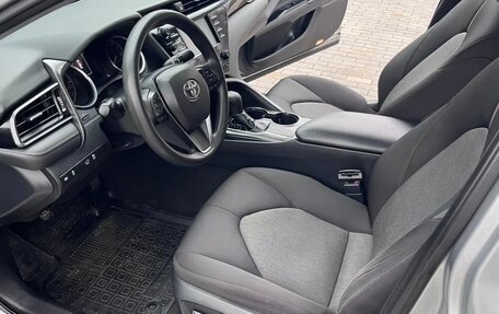 Toyota Camry, 2018 год, 1 620 000 рублей, 8 фотография