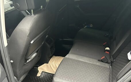 Volkswagen Tiguan II, 2019 год, 2 100 000 рублей, 6 фотография