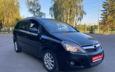 Opel Zafira B, 2012 год, 313 000 рублей, 1 фотография