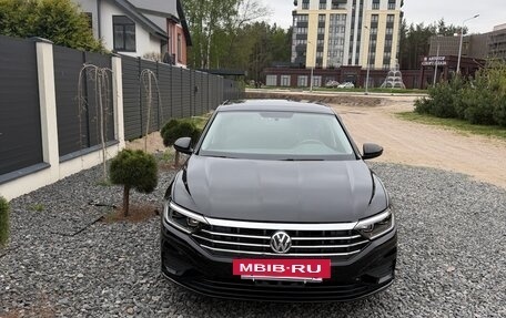 Volkswagen Jetta VII, 2020 год, 1 550 000 рублей, 2 фотография
