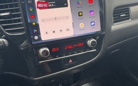 Mitsubishi Outlander III рестайлинг 3, 2014 год, 2 849 000 рублей, 21 фотография