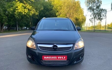 Opel Zafira B, 2012 год, 313 000 рублей, 2 фотография