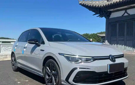 Volkswagen Golf VIII, 2023 год, 1 542 000 рублей, 3 фотография
