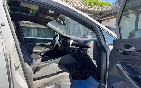Volkswagen Golf VIII, 2023 год, 1 542 000 рублей, 15 фотография