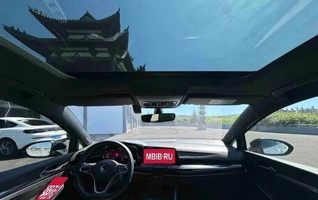 Volkswagen Golf VIII, 2023 год, 1 542 000 рублей, 13 фотография