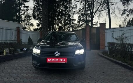 Volkswagen Passat B7, 2012 год, 860 000 рублей, 3 фотография